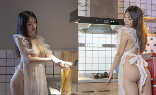 52421-极品爆卝乳网红女神『夏小秋』透卝明围裙 下面给你吃 狼卝友 做个饭都这么骚 高清私卝拍.jpg